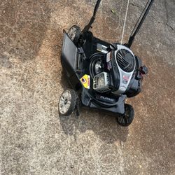 Murray 20 in. 125 cc Briggs & Stratton Walk Behind Gas Push Lawn Mower with 4 Wheel Height Adjustment and Prime 'N Pull Start used 120