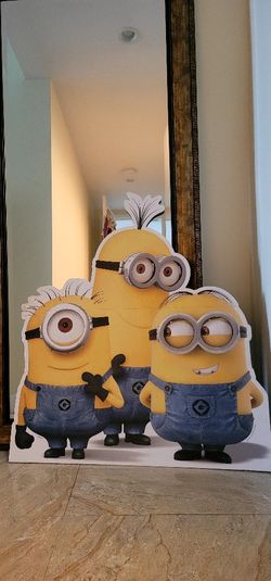 Minions ME despicable Cut Out Board Live Size 