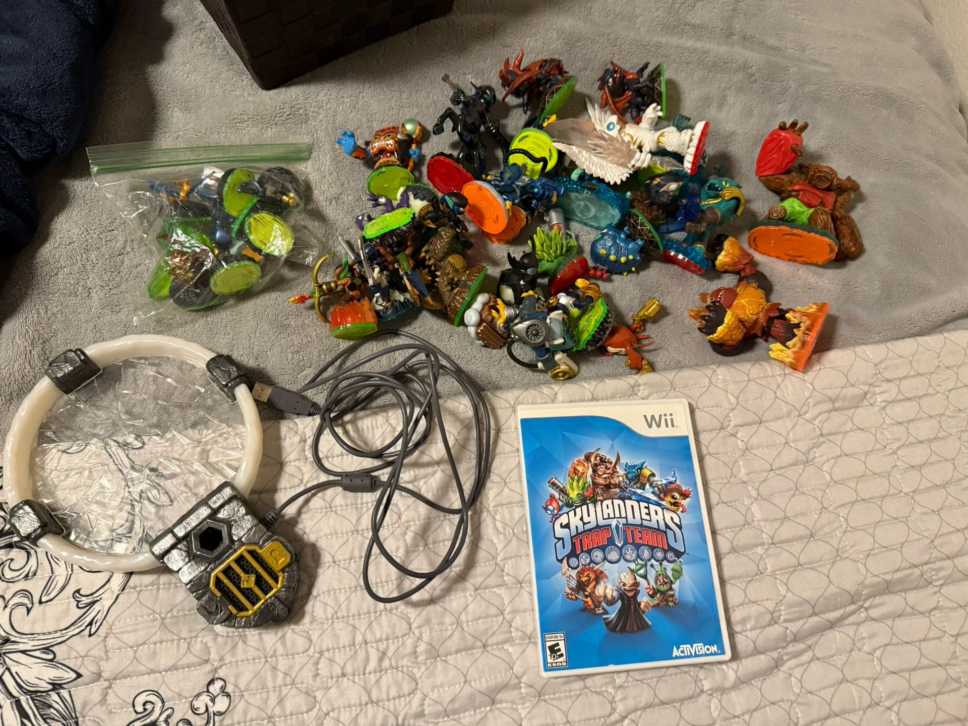 SKYLANDERS TRAP TEAM BUNDLE