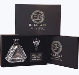 Diamond Whiskey Decanters - Fathers Day Gifts - 750ml Personalized Decanter For Liquor, Bourbon, Whisky, Scotch With Glass Stopper