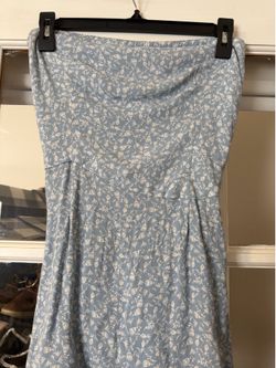 Women’s strapless dress