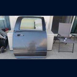 2014-2022 DODGE RAM RAM1500
RAM2500 MEGA CAB RIGHT REAR DOOR
USED OEM .HYD