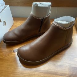 Women’s Barefoot Half-high Bootie- ZAQQ brand. Brand New! 