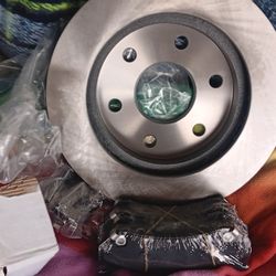 4 Brake Pads   2brake Drums