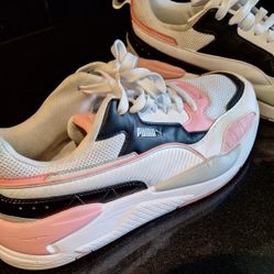 Like New Pink White & Black PUMAs