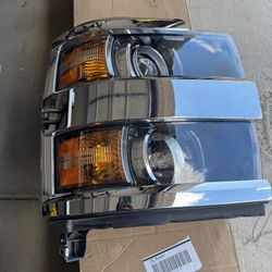 2015 Silverado 2500HD Headlight