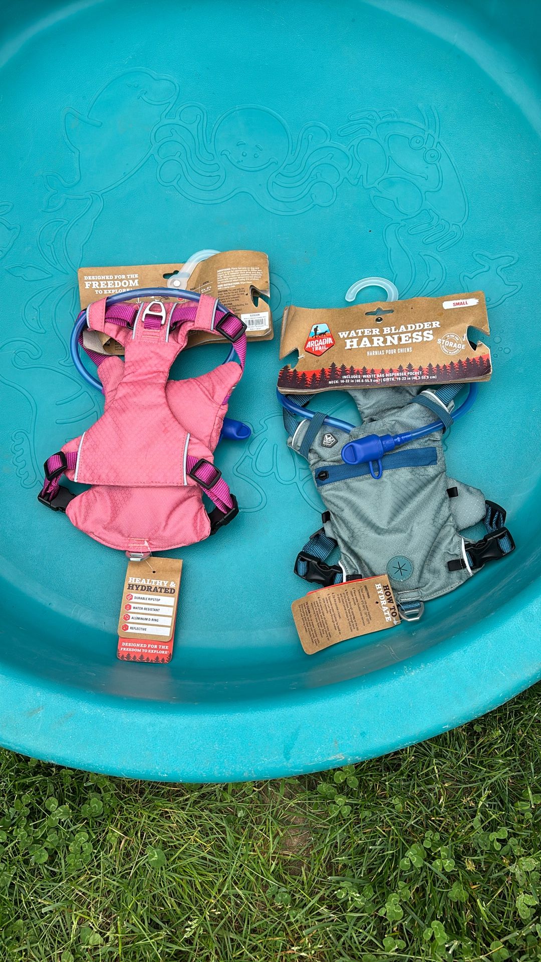 NEW ARCADIA TRAIL WATER BLADDER HARNESS
