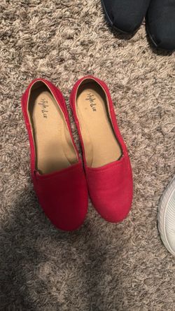8 m red loafers shoes