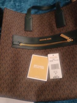 . Brand new Michael Kors large bag