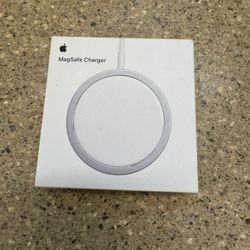 Apple MagSafe charger