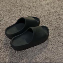 Yeezy Slides