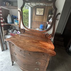Vintage Dresser With Mirror. Tiger Oak.