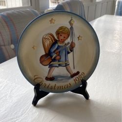 Christmas Plate 1982 