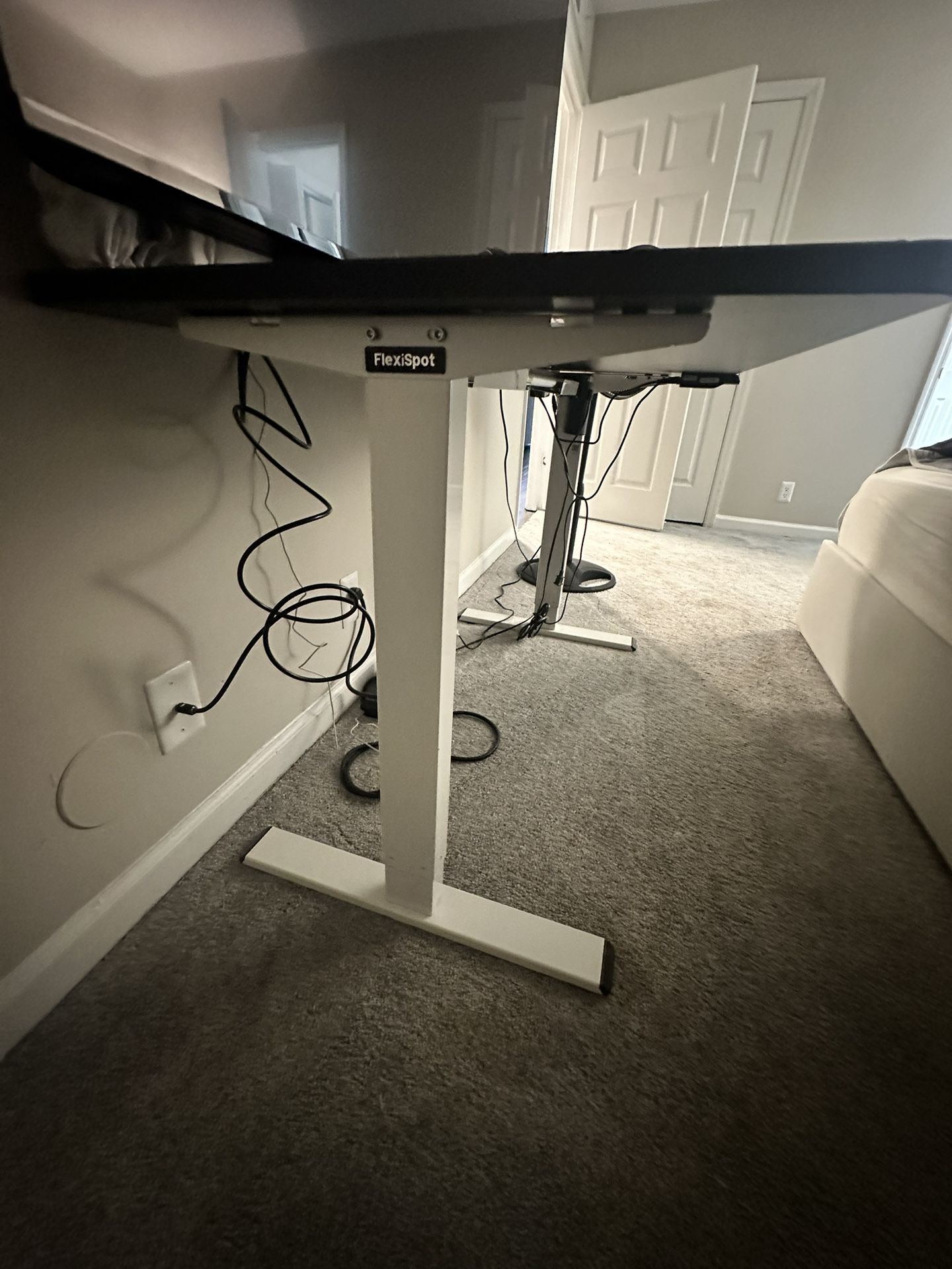 Desk (adjustable) W/ergo chair