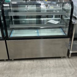 Polarman ARC-370Y 48″ Curved Glass Refrigerated Bakery Display Case With LED Lights