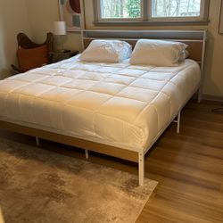Koantti Queen Size Bed - Like New