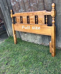 VINTAGE HEADBOARD