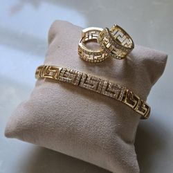 18k Gold Filled Versace Style Bracelet Set