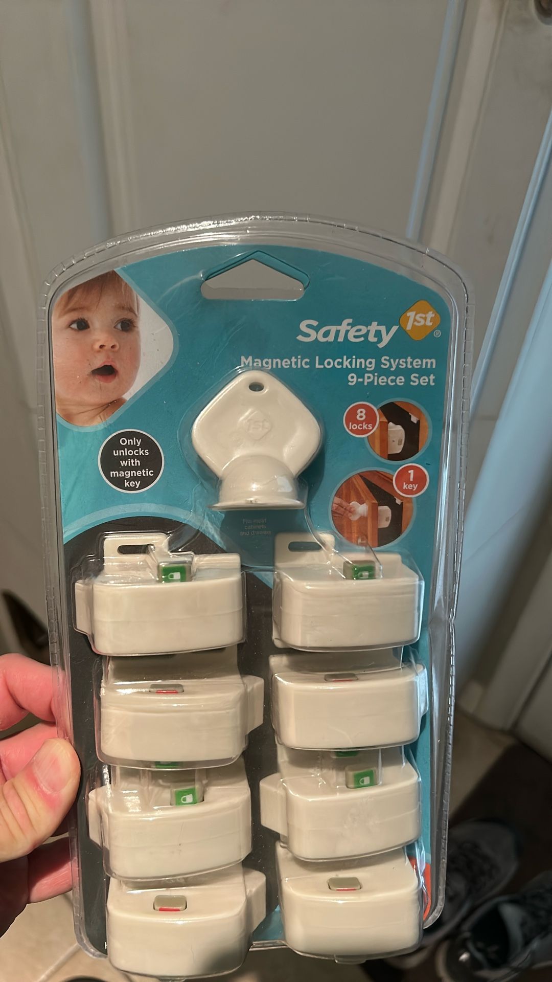 Safety latches For Cabinets 9 Pieces