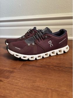 On Cloud Men’s’ shoe 9.5