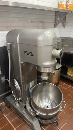 Hobert mixer 60 quart