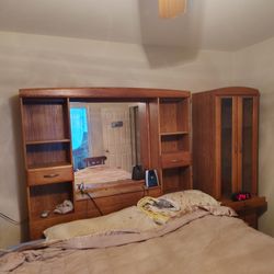 King Size Bedroom Suite  Will  Sell lSeparate Pieces 