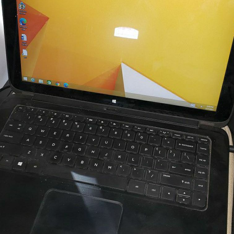 HP Split X2 (Laptop/Tablet Combo) - Tablet Removable