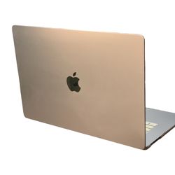 Apple MacBook Air 15” 2024 M3 Chip W Charger & Case 