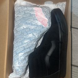 sk8 high van size 7 M