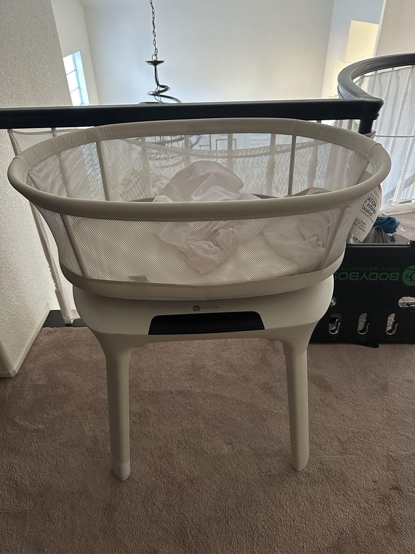 MamaRoo Sleep Bassinet.