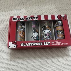 Hello Kitty Glassware Set