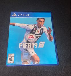 FIFA World Cup 19 (Soccer 2019 Video Game) PS4 Playstation 4 ELECTRONIC ARTS-Cristiano Ronaldo Cover New Collectors Edition New with original receipt