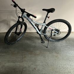 Trek Skye Mountain Bike Small