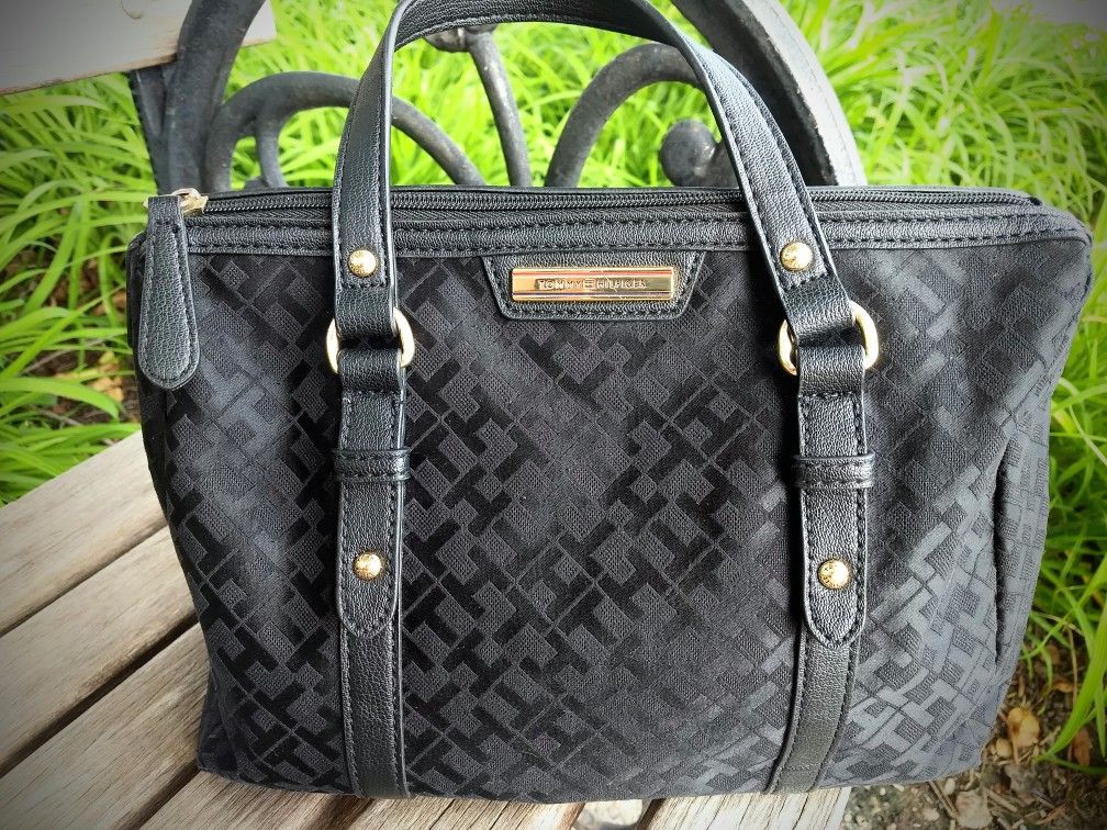 Tommy Hilfiger satchel