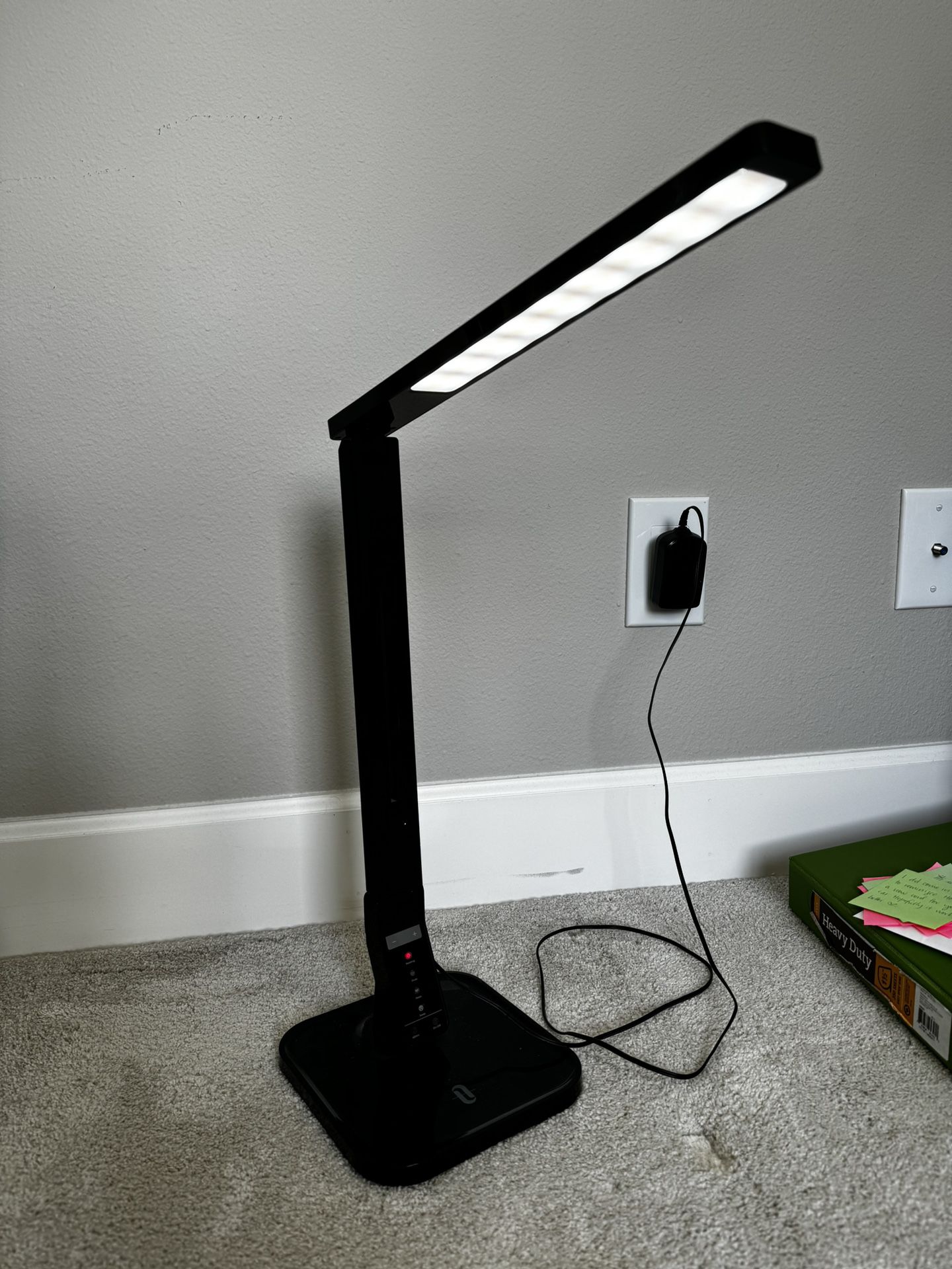 LED Desk Lamp (Dimmable) with USB port