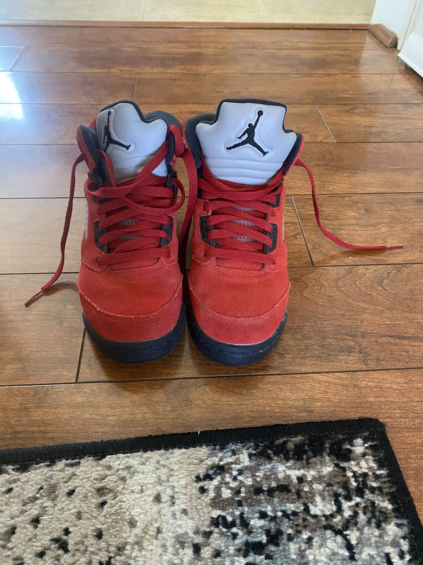 Jordan Air 5 Retro 600 Raging Bull $ 140