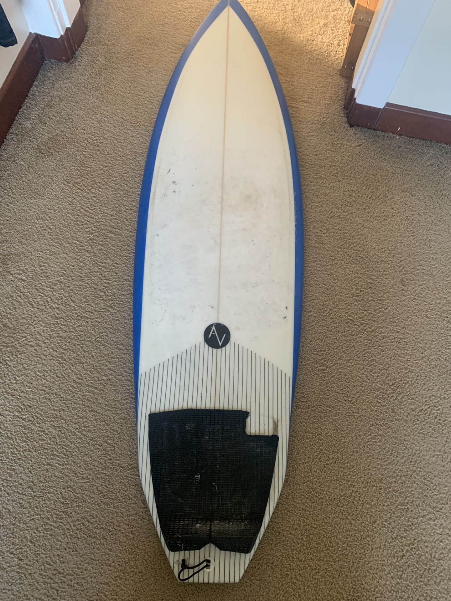 5’8 Surfboard 