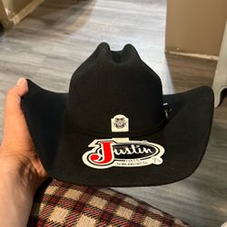 Justin Hat