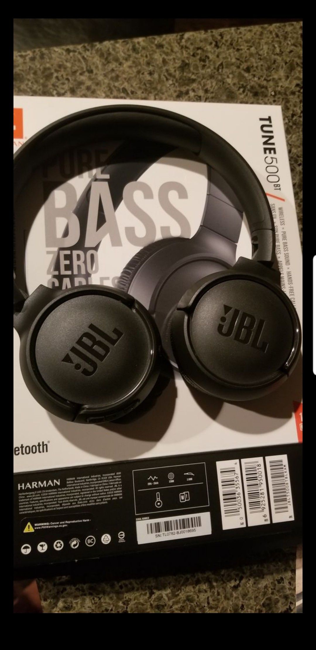 JBL wireless bluetooth headphones