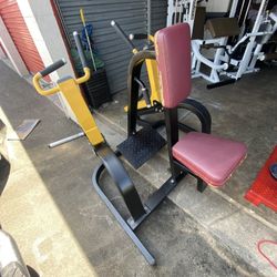 Seated Row Machine 