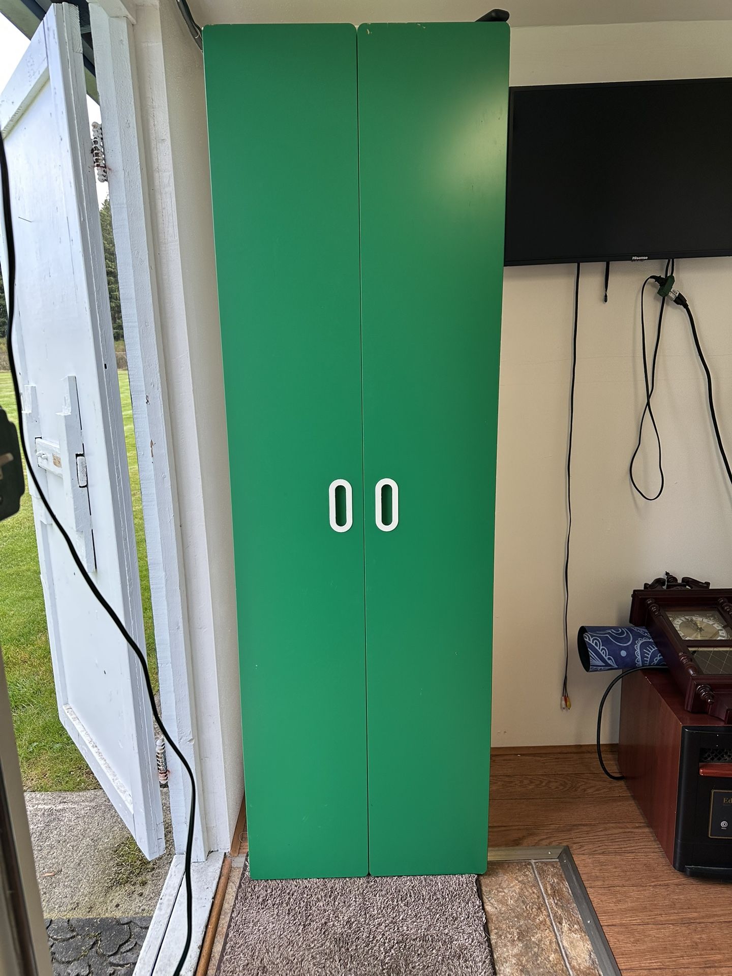 Closet With Drawers