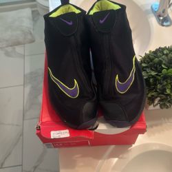 Nike Flight "the Glove" Laker Colorway 