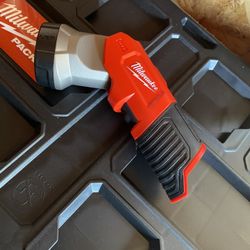 Milwaukee M12 LED