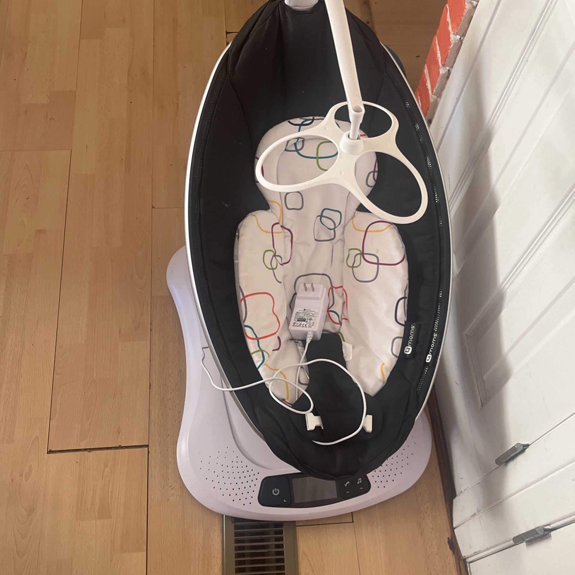 4Moms MamaRoo Baby Swing