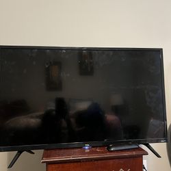 TCL  smart tv w/Roku