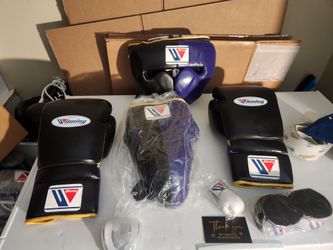 Medium  Sparring set with Free Handwraps