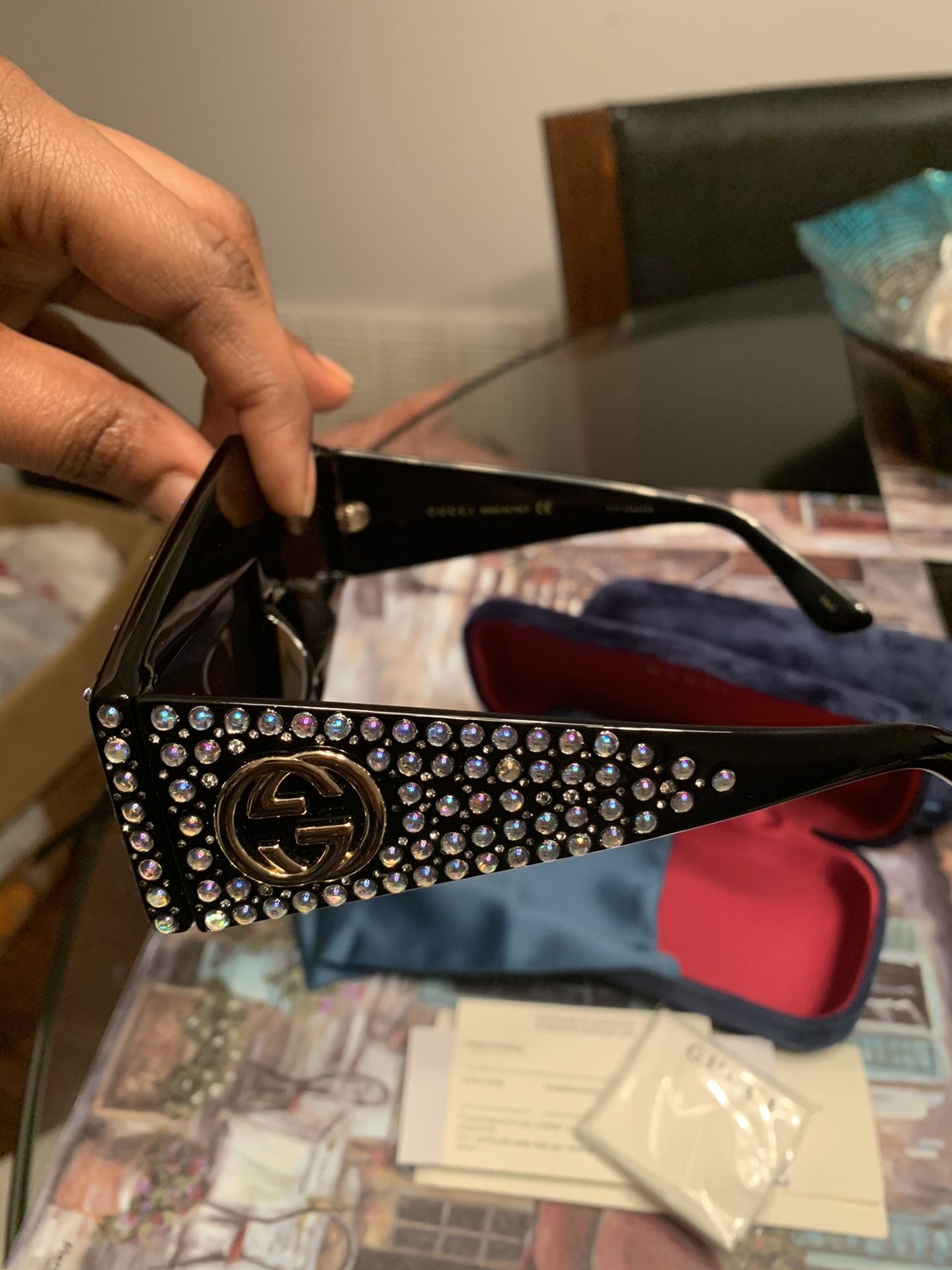 Gucci sunglasses new color black