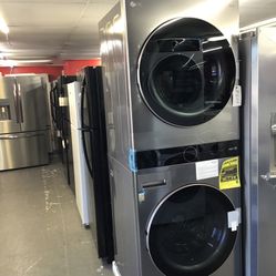 New Scratch And Dent LG Front Load Washer And Dryer Stack Unit. 1 year Warranty 