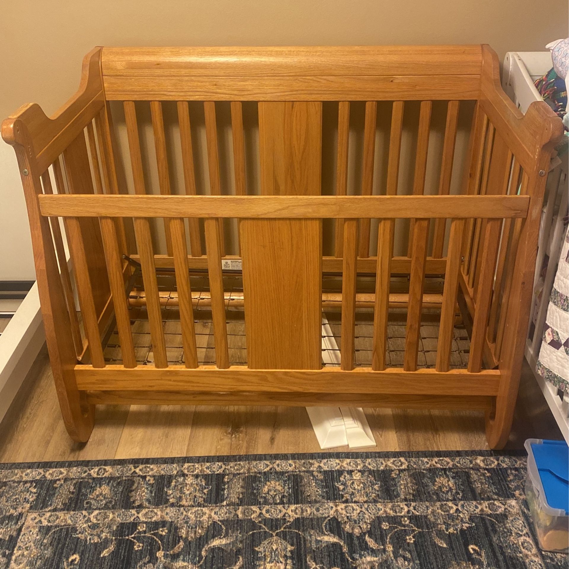 Infant Sleigh Style Crib  