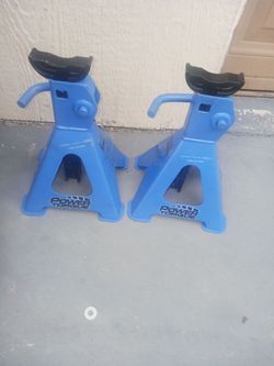 2  rand new jack stnds